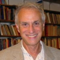 headshot of Dan Gold